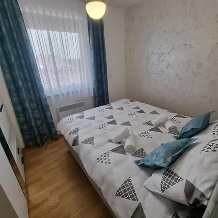 Rujna Zora Apartamento