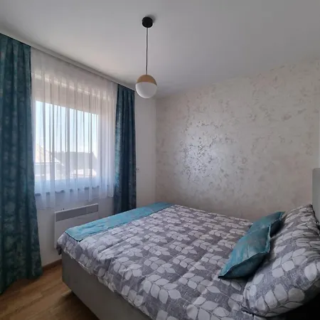 Rujna Zora Apartamento