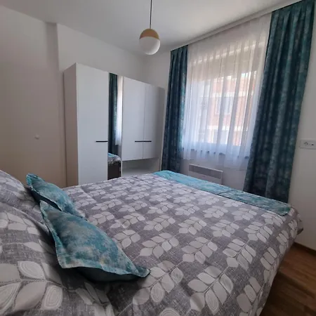 Rujna Zora Apartamento *