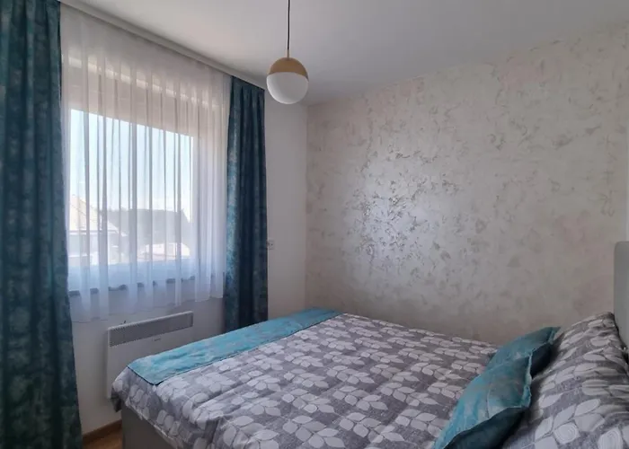 Rujna Zora Lejlighed